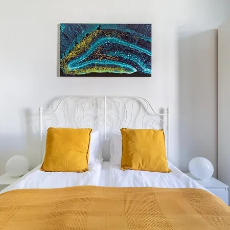 Apartment Museum Avenue 2-br