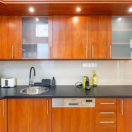 Museum Avenue 2-br