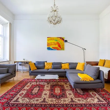 Museum Avenue 2-br Apartmán *