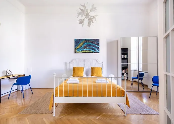 Museum Avenue 2-br *