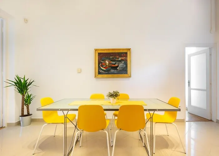 Museum Avenue 2-br Appartement *