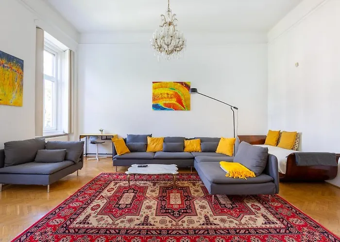 Museum Avenue 2-br Apartmán *